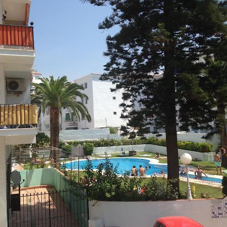 Chez Alison! Central Nerja Apt المظهر الخارجي الصورة