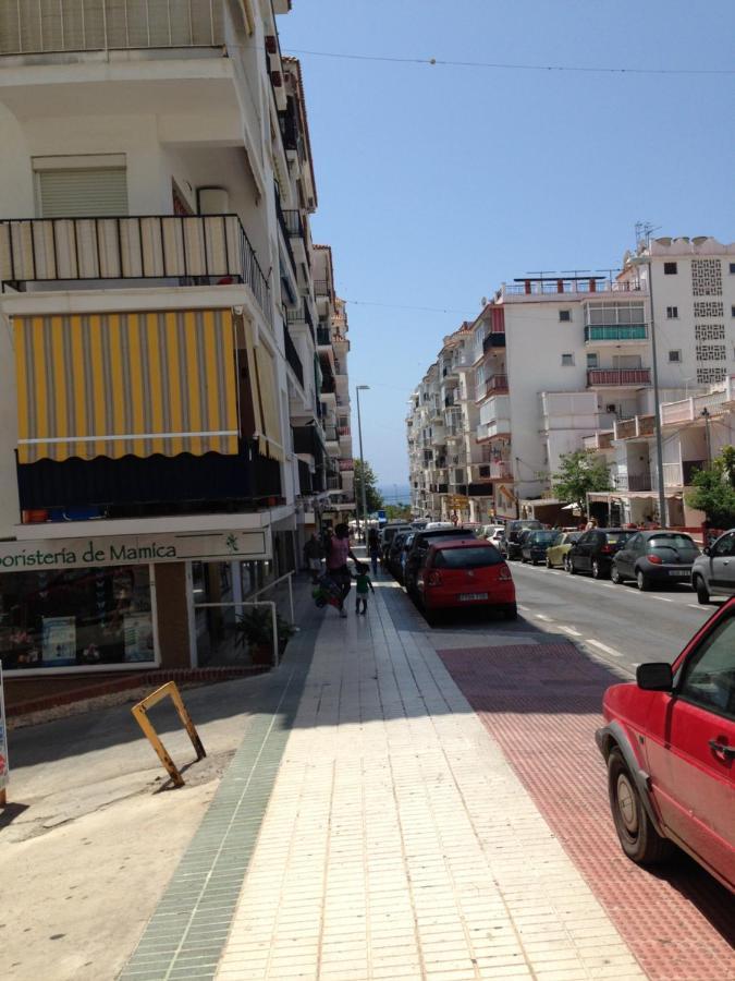 Chez Alison! Central Nerja Apt المظهر الخارجي الصورة
