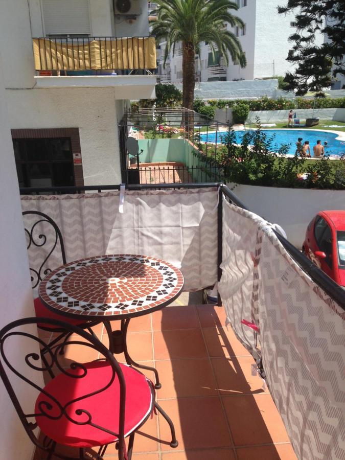 Chez Alison! Central Nerja Apt المظهر الخارجي الصورة