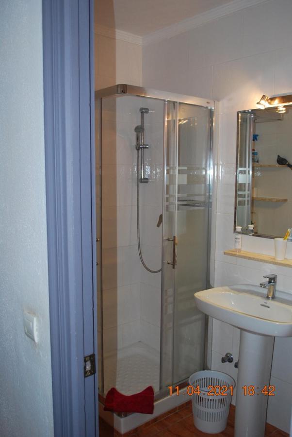 Chez Alison! Central Nerja Apt المظهر الخارجي الصورة